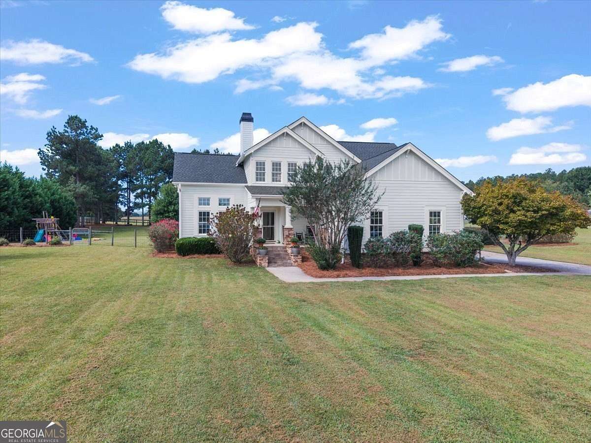 2 Acres of Residential Land with Home for Sale in Bishop, Georgia