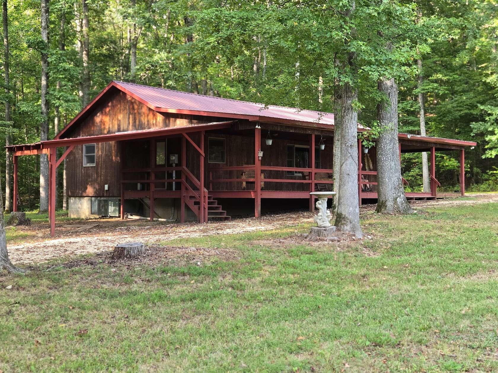 168 Acres of Land with Home for Sale in Waverly, Tennessee