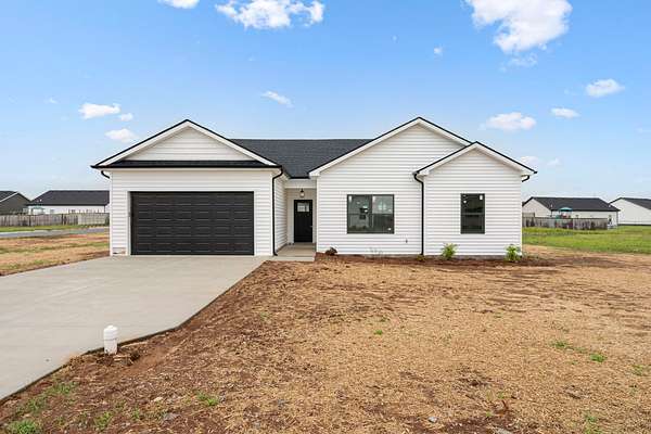 0.25 Acres of Residential Land with Home for Sale in Franklin, Kentucky