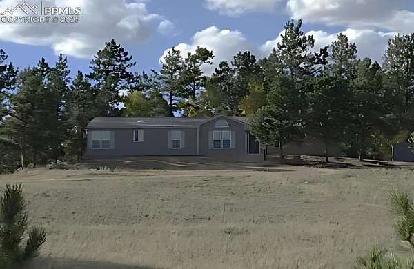40 Acres of Recreational Land with Home for Sale in Florissant, Colorado