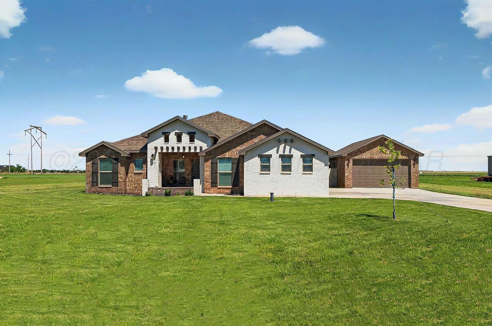 1.5 Acres of Residential Land with Home for Sale in Amarillo, Texas