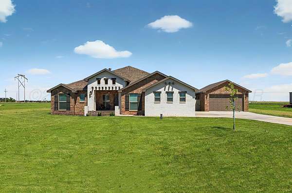 1.5 Acres of Residential Land with Home for Sale in Amarillo, Texas