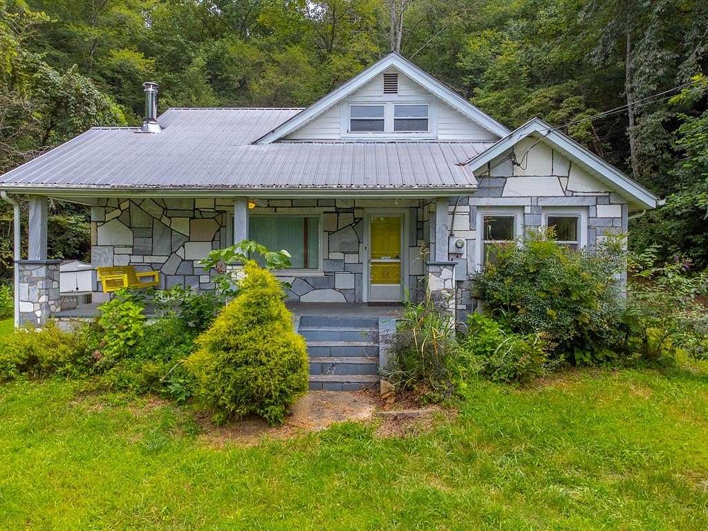 20.8 Acres of Recreational Land with Home for Sale in Sylva, North Carolina