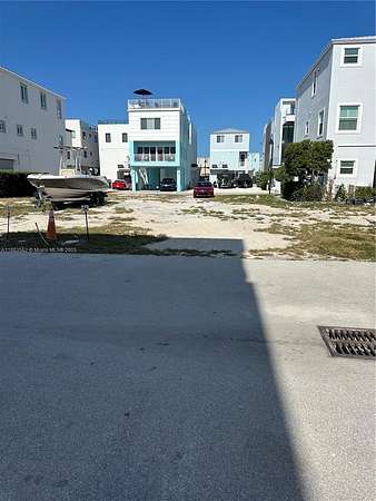 Residential Land for Sale in Key Largo, Florida