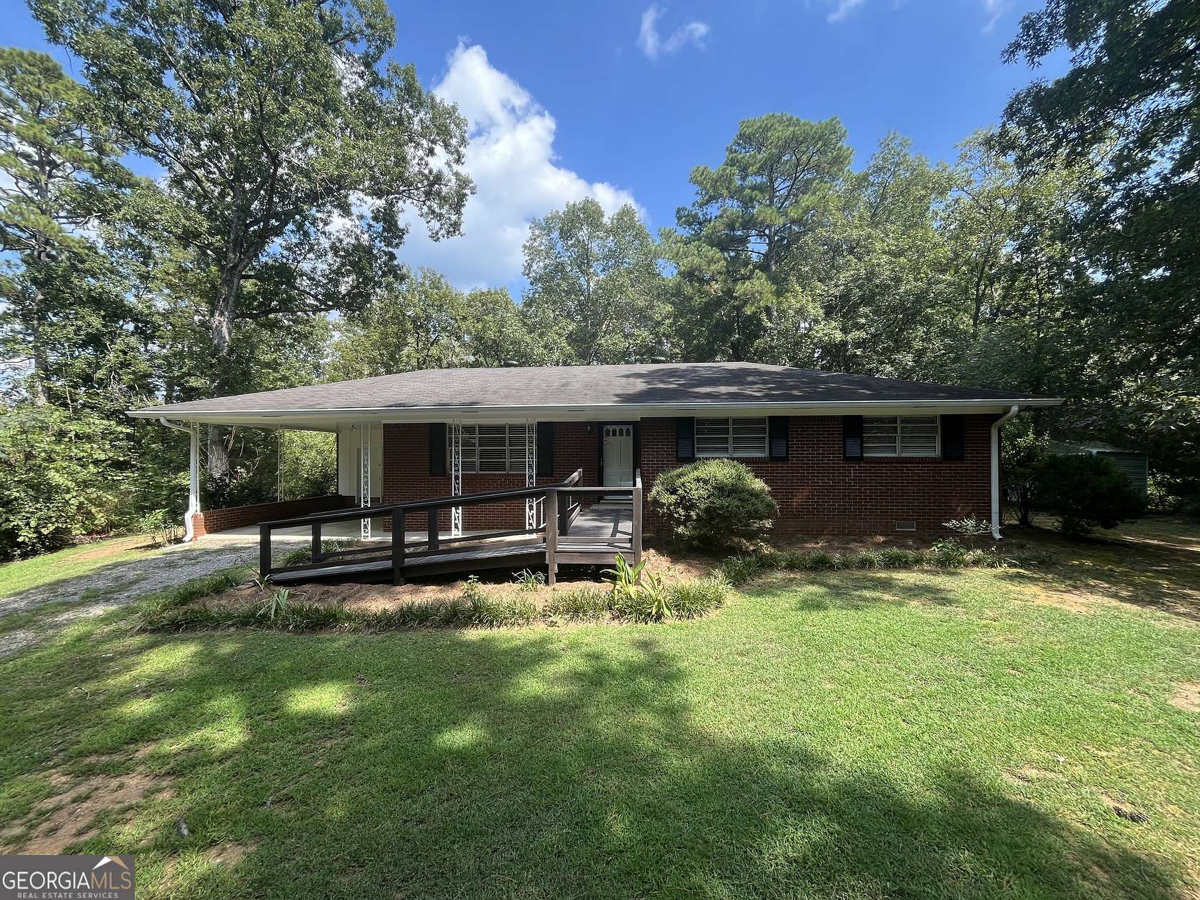 2.58 Acres of Residential Land with Home for Sale in Adairsville, Georgia