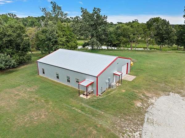 230 Acres of Land with Home for Sale in Pollok, Texas