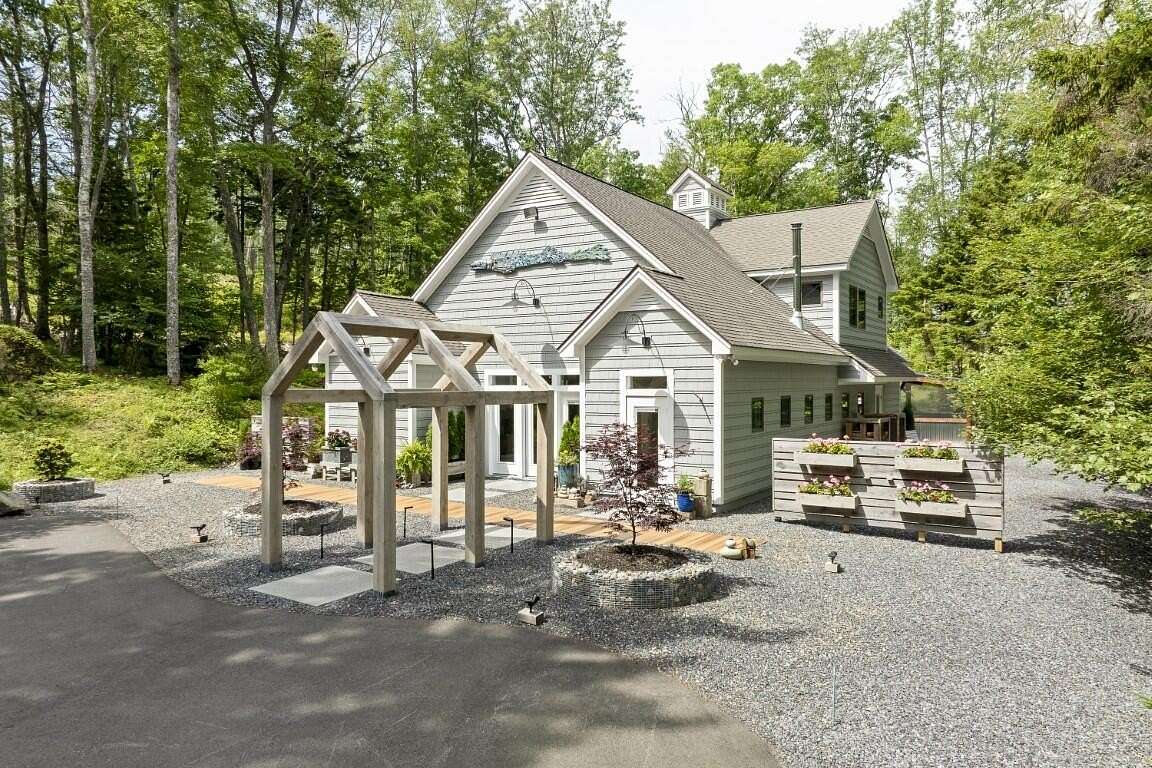 6.75 Acres of Residential Land with Home for Sale in Boothbay, Maine