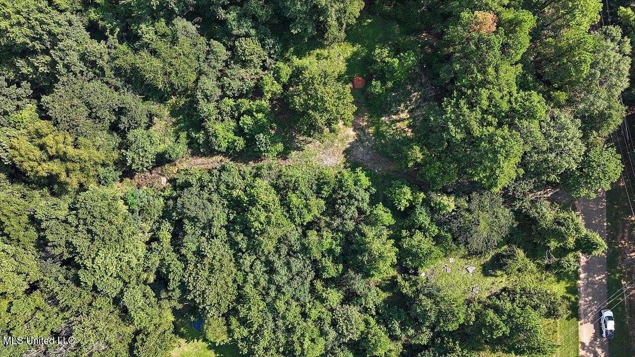 3.27 Acres of Residential Land for Sale in Brandon, Mississippi