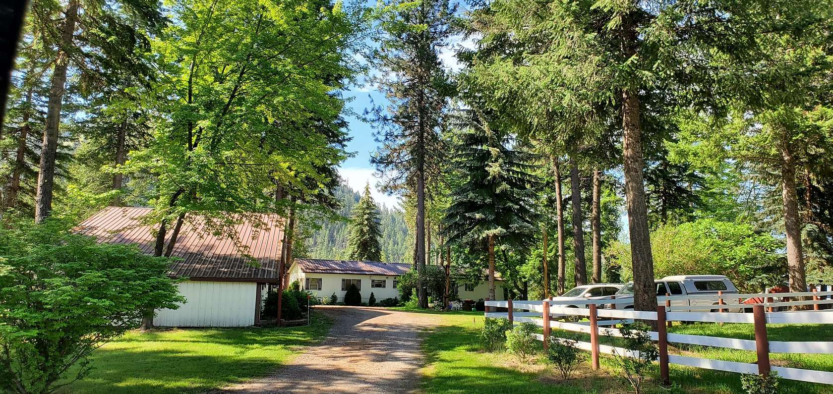 18 Acres of Land with Home for Sale in Loon Lake, Washington