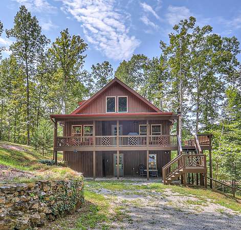 41.5 Acres of Recreational Land with Home for Sale in White Bluff, Tennessee