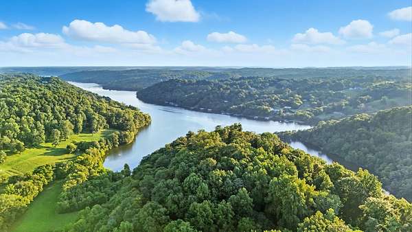 152 Acres of Recreational Land & Farm for Sale in Manchester, Tennessee