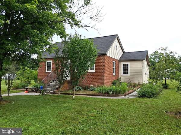 1.5 Acres of Residential Land with Home for Sale in Stephens City, Virginia