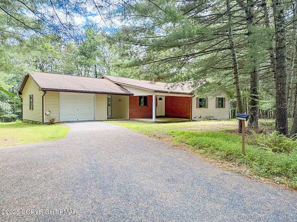 3.85 Acres of Residential Land with Home for Sale in Kunkletown, Pennsylvania