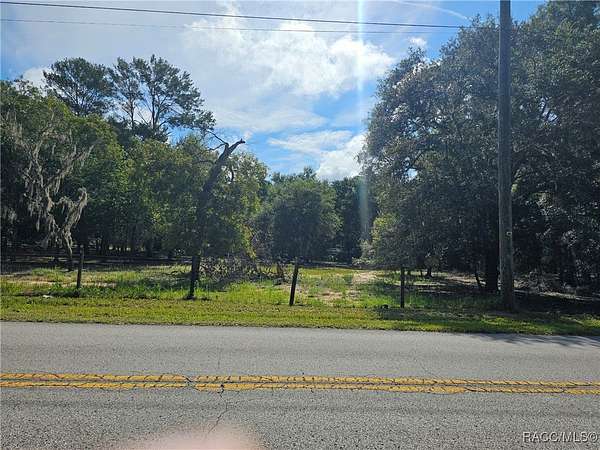 4.83 Acres of Residential Land with Home for Sale in Floral City, Florida