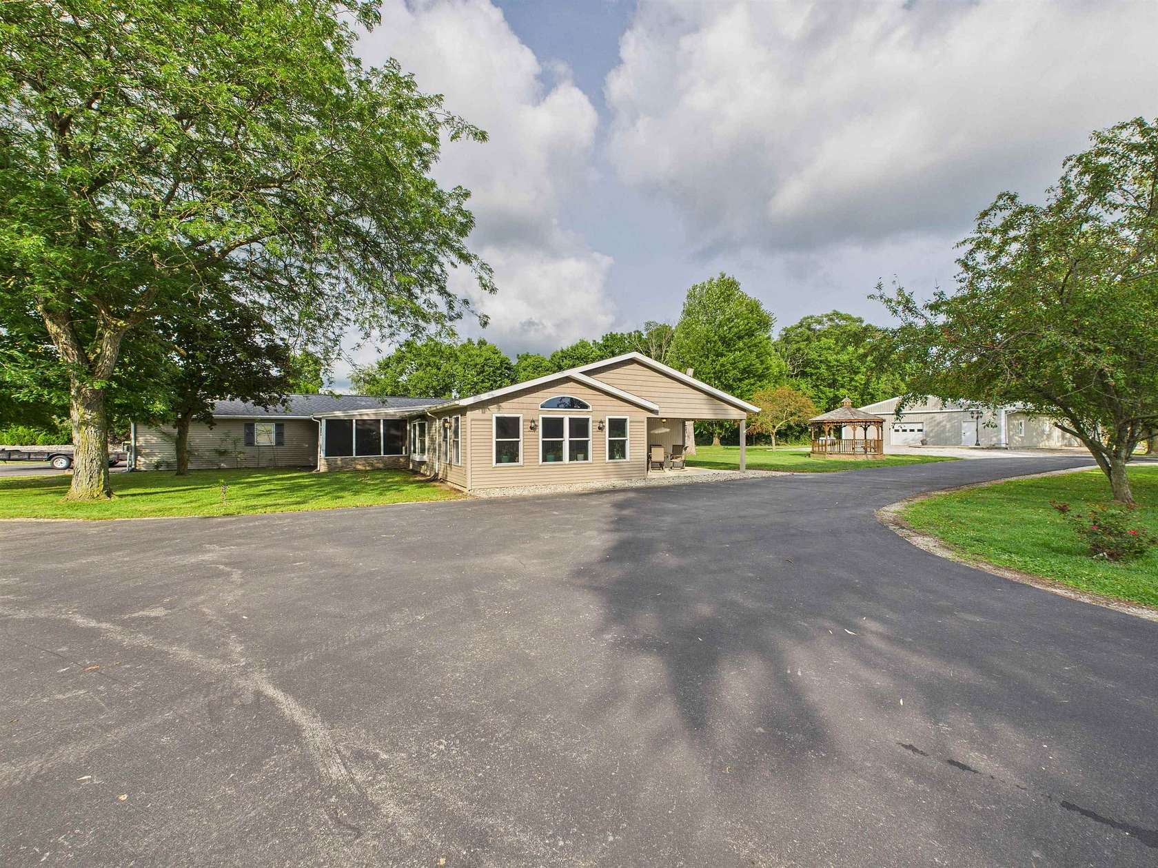 5.14 Acres of Residential Land with Home for Sale in Markle, Indiana