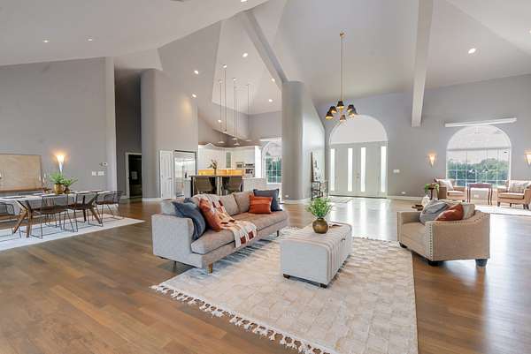 8 Acres of Residential Land with Home for Sale in Castalian Springs, Tennessee