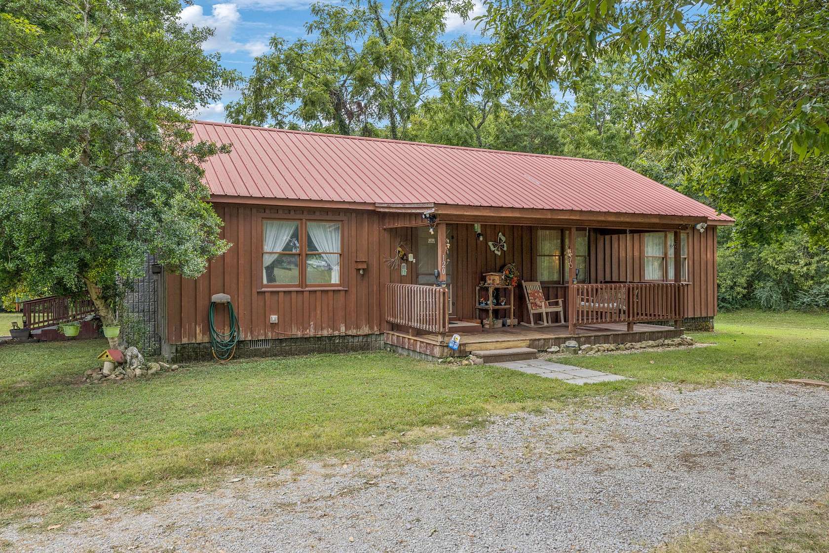 3.37 Acres of Residential Land with Home for Sale in Waynesboro, Tennessee