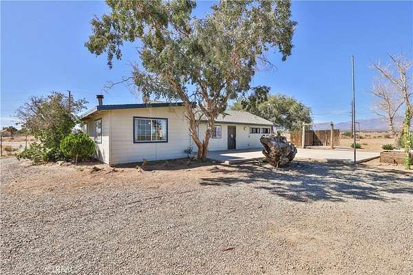 3.9 Acres of Residential Land with Home for Sale in Oak Hills, California