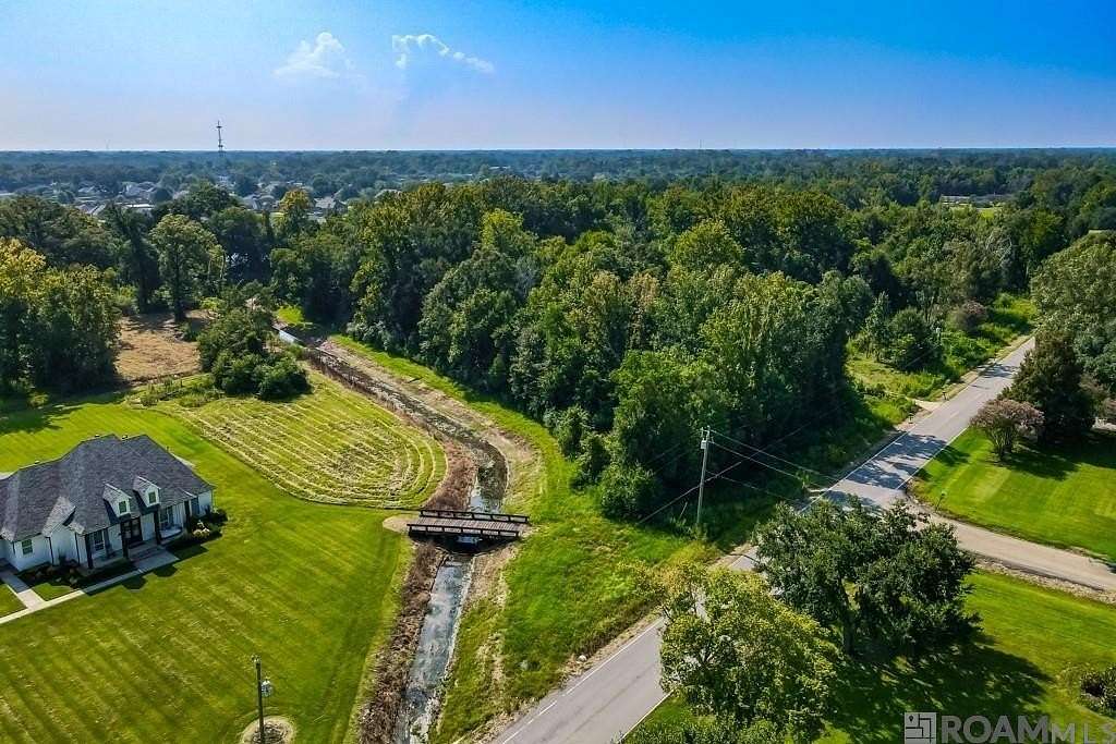 2.53 Acres of Residential Land for Sale in Prairieville, Louisiana