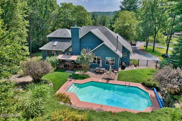 2.42 Acres of Residential Land with Home for Sale in Milford, Pennsylvania