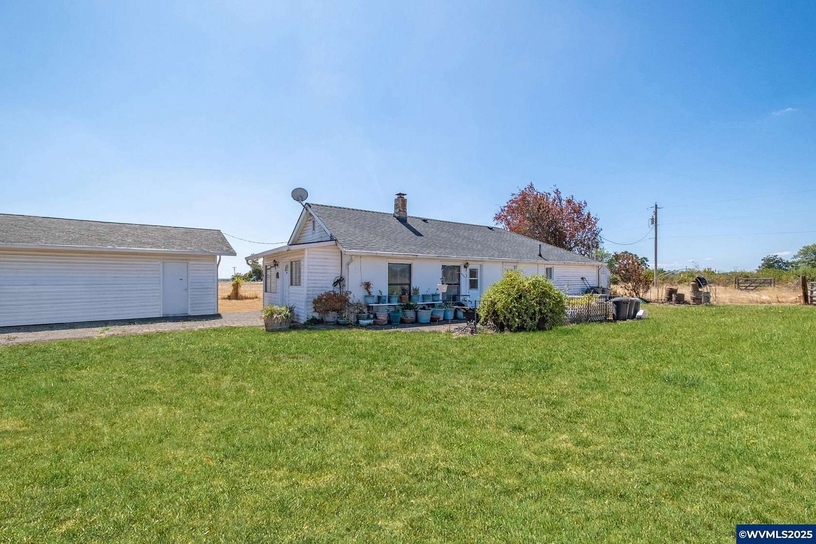 14.4 Acres of Land with Home for Sale in Albany, Oregon