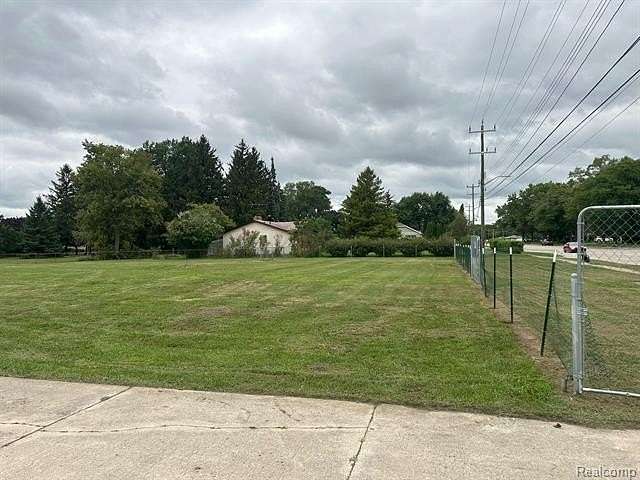 1.3 Acres of Residential Land for Sale in Warren, Michigan