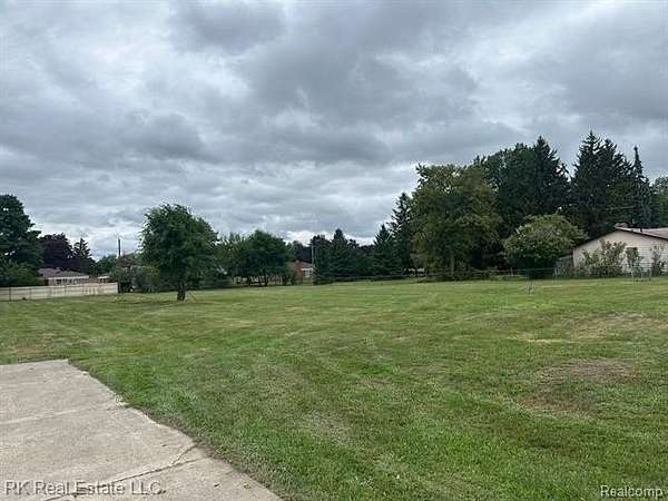 1.3 Acres of Residential Land for Sale in Warren, Michigan