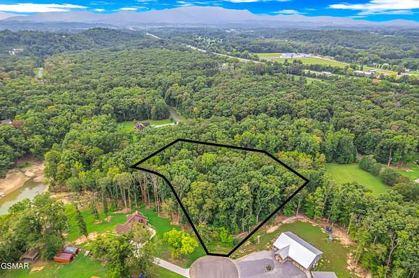 1.54 Acres of Residential Land for Sale in Dandridge, Tennessee