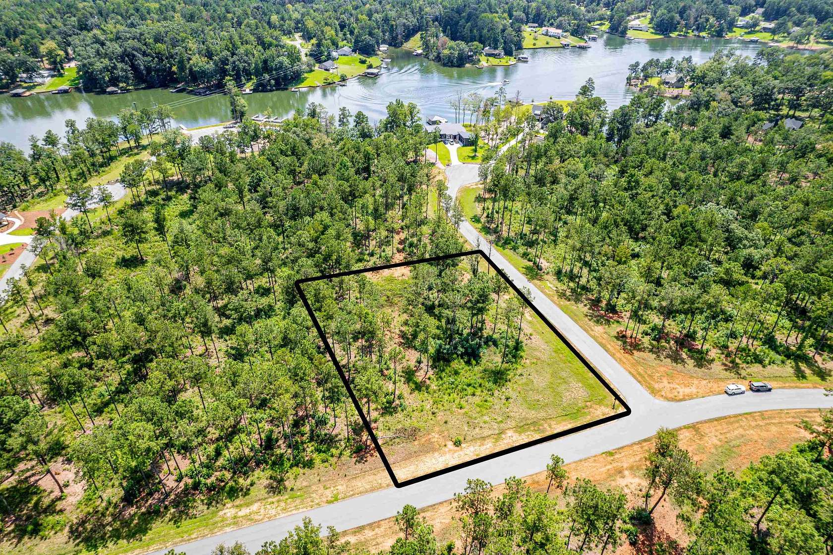 1 Acre of Residential Land for Sale in Milledgeville, Georgia