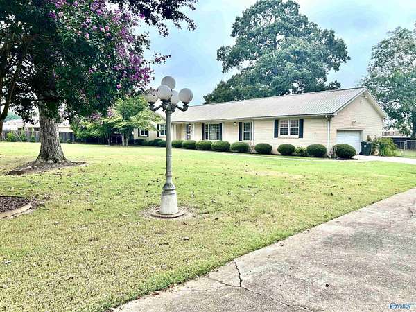 1 Acre of Residential Land with Home for Sale in Athens, Alabama