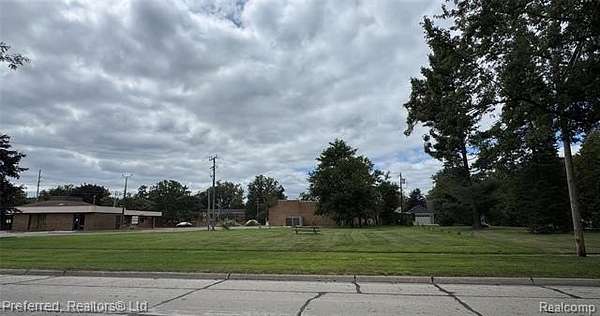 0.37 Acres of Residential Land for Sale in Farmington, Michigan