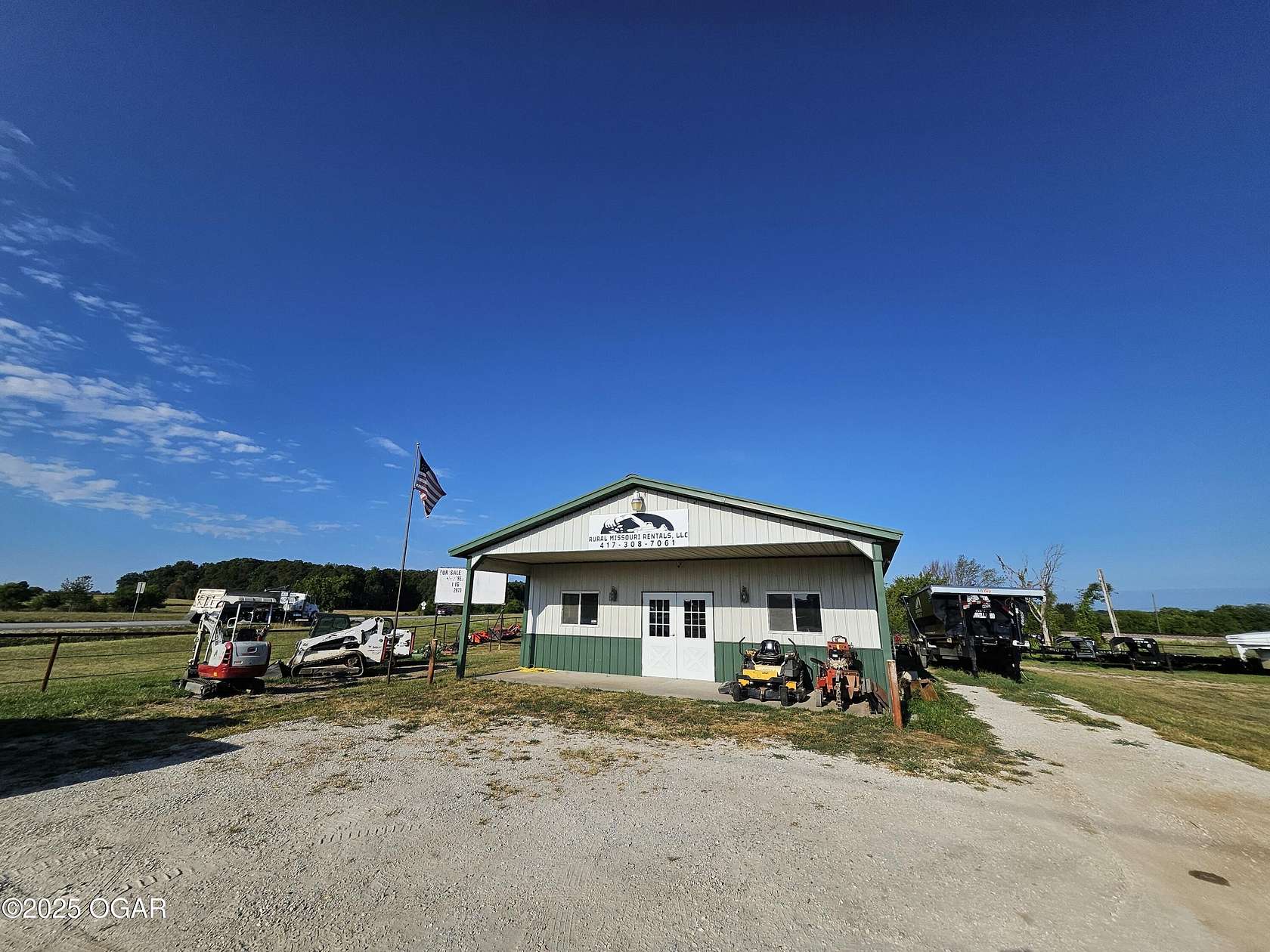 9 Acres of Improved Commercial Land for Sale in Marionville, Missouri