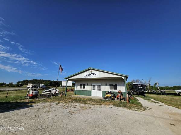 9 Acres of Improved Commercial Land for Sale in Marionville, Missouri