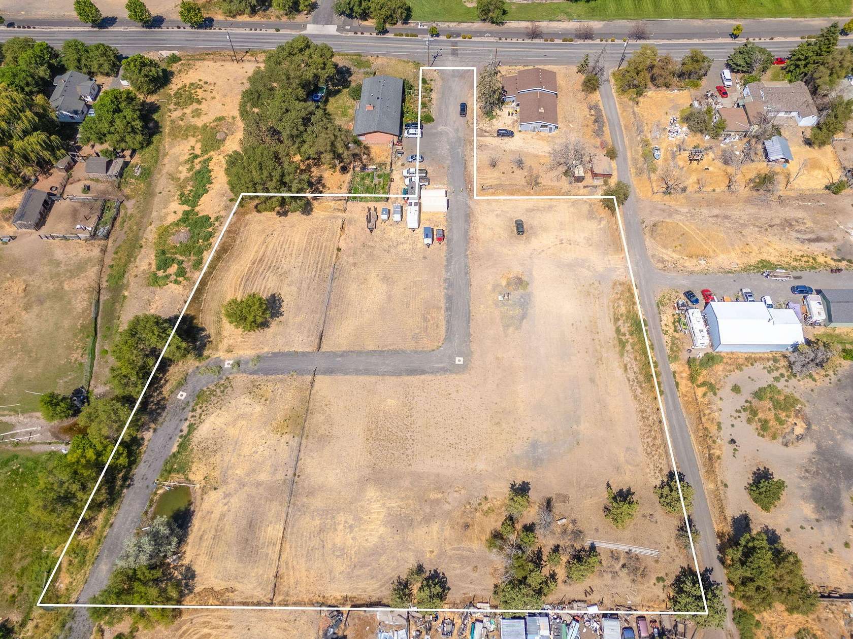 2.5 Acres of Residential Land for Sale in Madras, Oregon