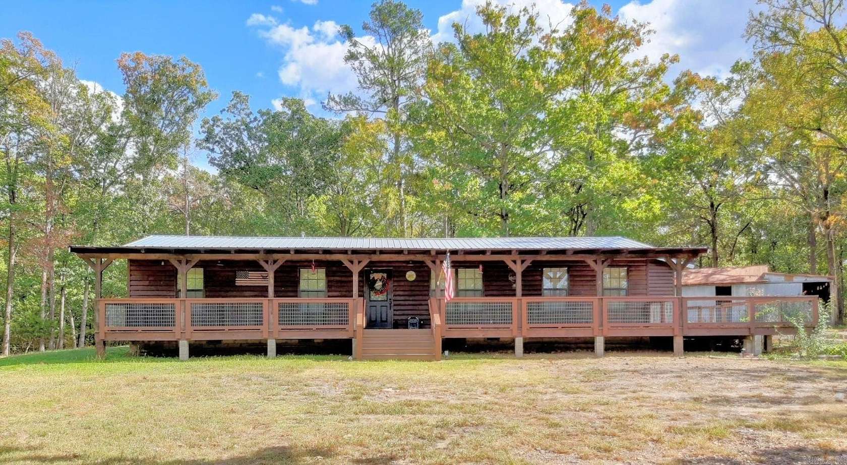 4.36 Acres of Residential Land with Home for Sale in Mena, Arkansas