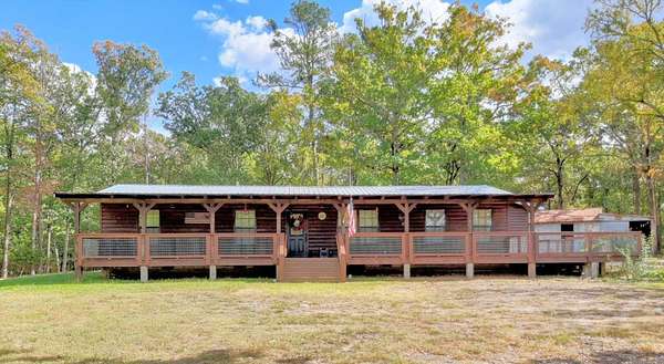 4.36 Acres of Residential Land with Home for Sale in Mena, Arkansas