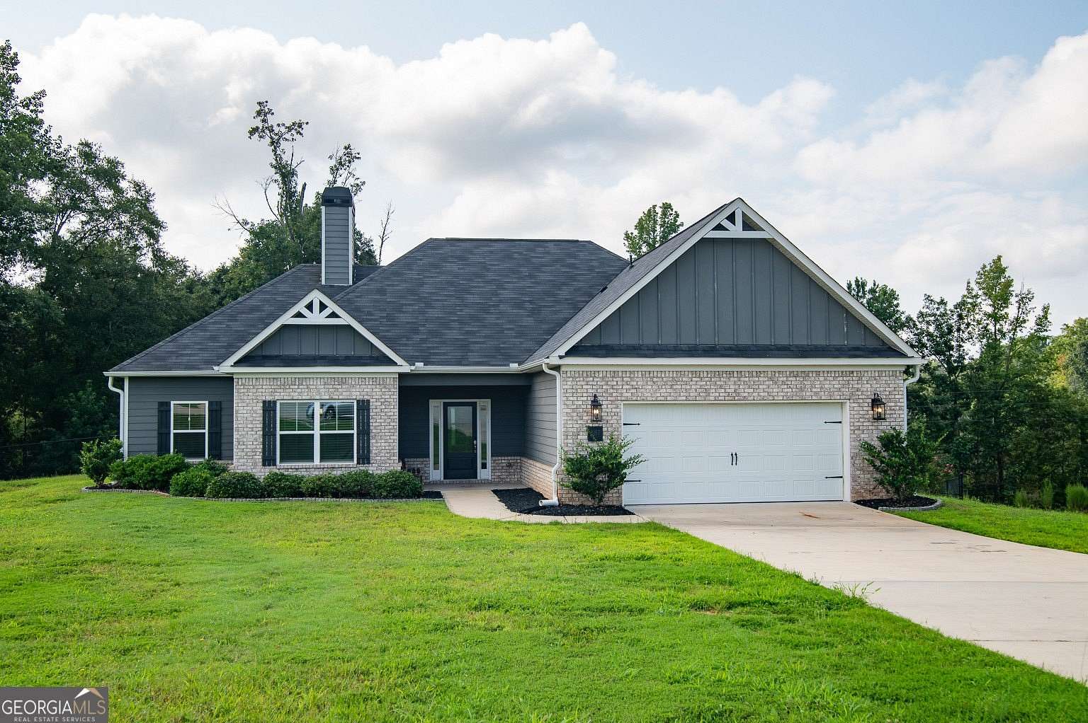 3.43 Acres of Residential Land with Home for Sale in Mansfield, Georgia