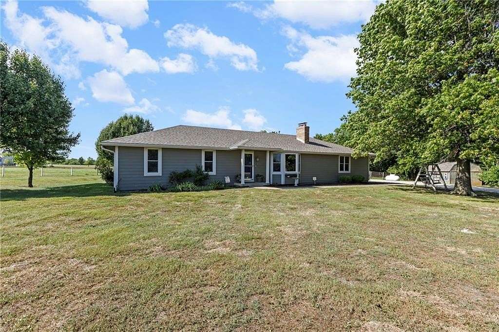 9.4 Acres of Land with Home for Sale in Ottawa, Kansas