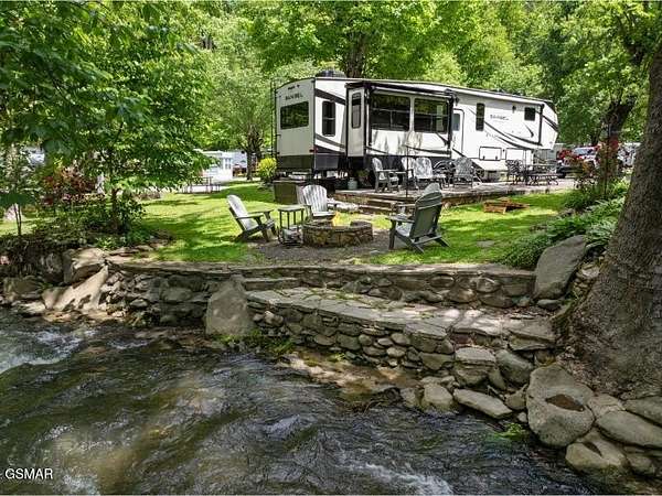 0.04 Acres of Residential Land for Sale in Gatlinburg, Tennessee