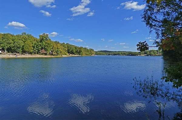 1 Acre of Land for Sale in Cherokee Village, Arkansas