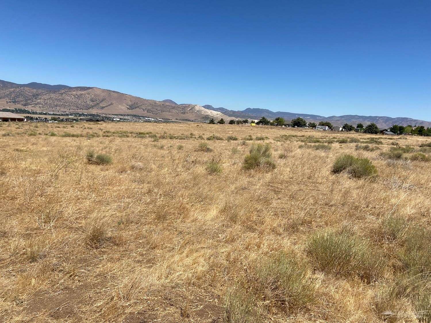 2.36 Acres of Land for Sale in Tehachapi, California