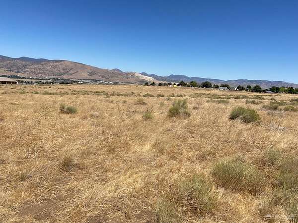 2.36 Acres of Land for Sale in Tehachapi, California