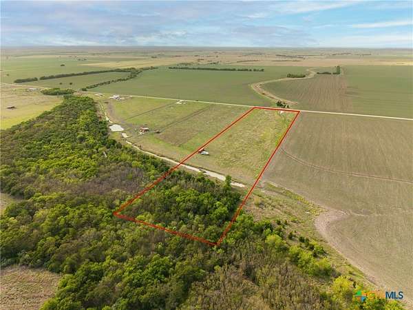 10 Acres of Land for Sale in Rosebud, Texas