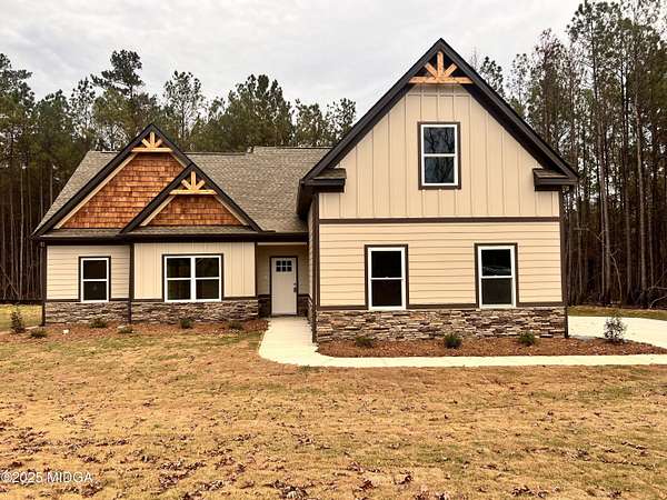 2.55 Acres of Residential Land with Home for Sale in Milledgeville, Georgia