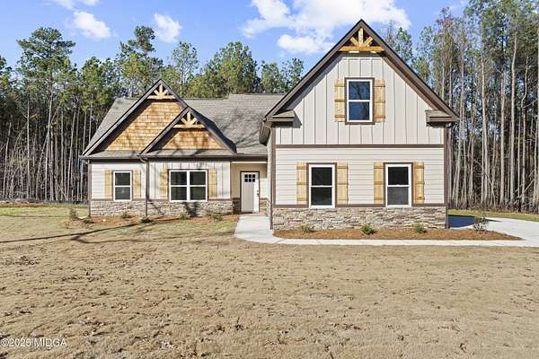 2.55 Acres of Residential Land with Home for Sale in Milledgeville, Georgia