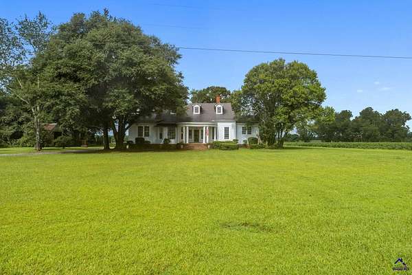 2 Acres of Residential Land with Home for Sale in Byromville, Georgia