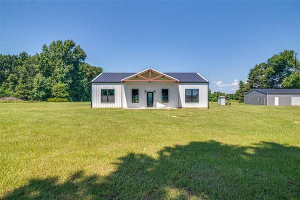 4.53 Acres of Residential Land with Home for Sale in Grand Saline, Texas