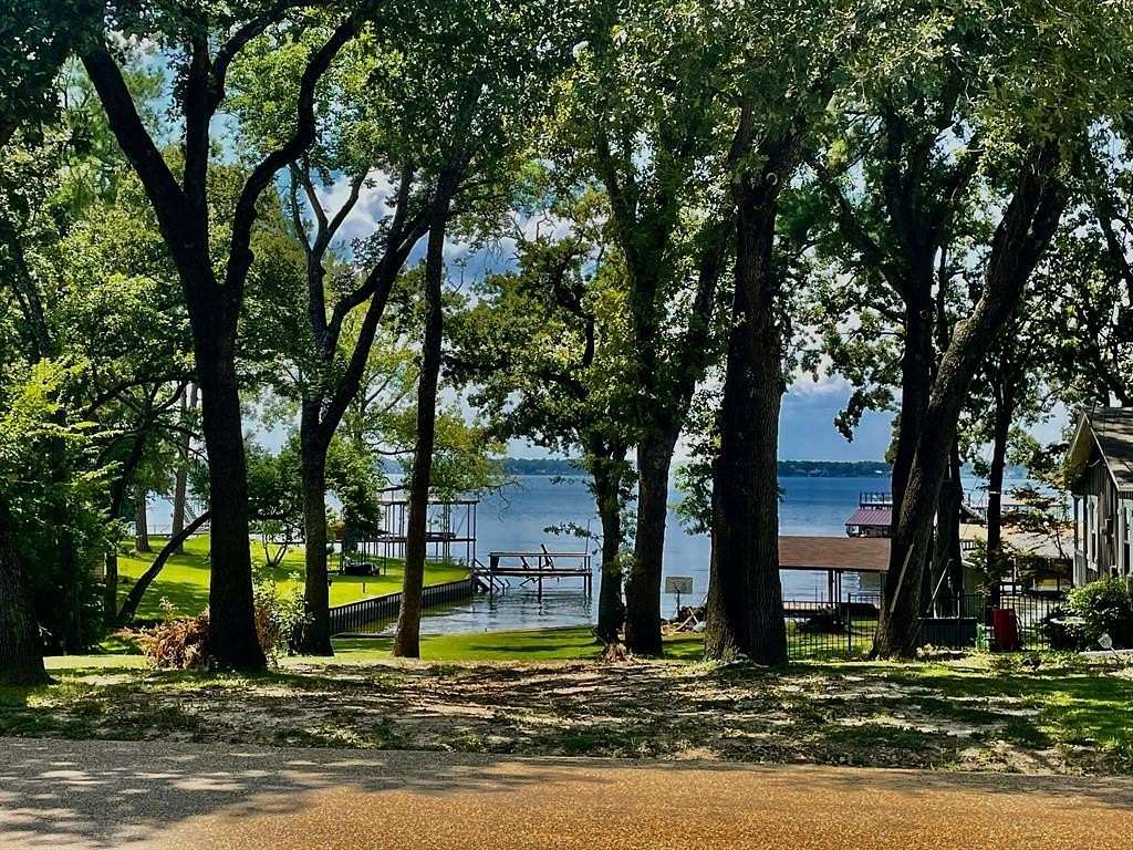 0.46 Acres of Residential Land for Sale in Mabank, Texas