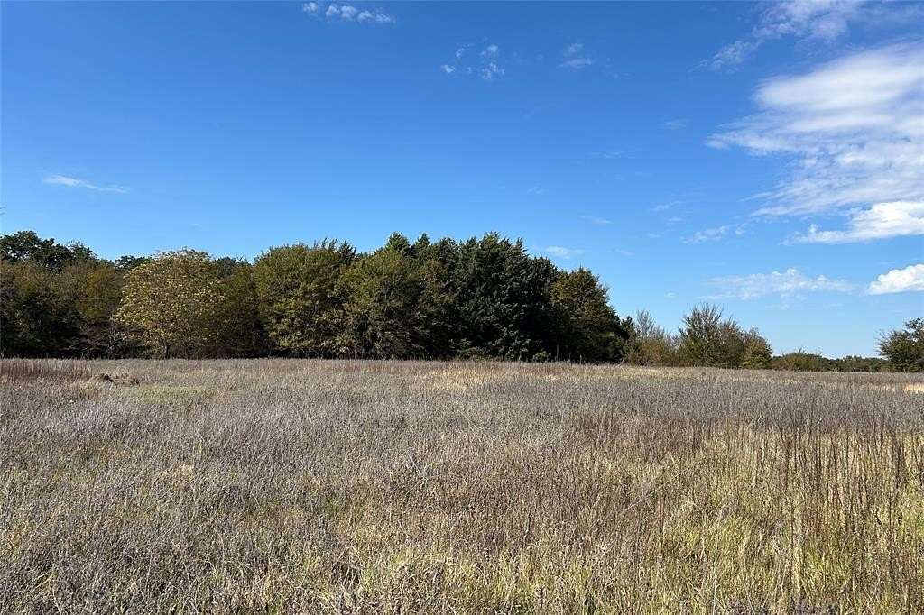 15 Acres of Recreational Land & Farm for Sale in Callisburg, Texas