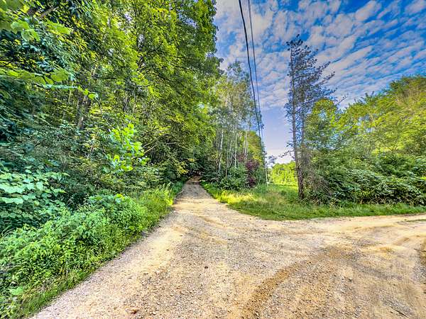 468 Acres of Recreational Land for Sale in Laurelville, Ohio